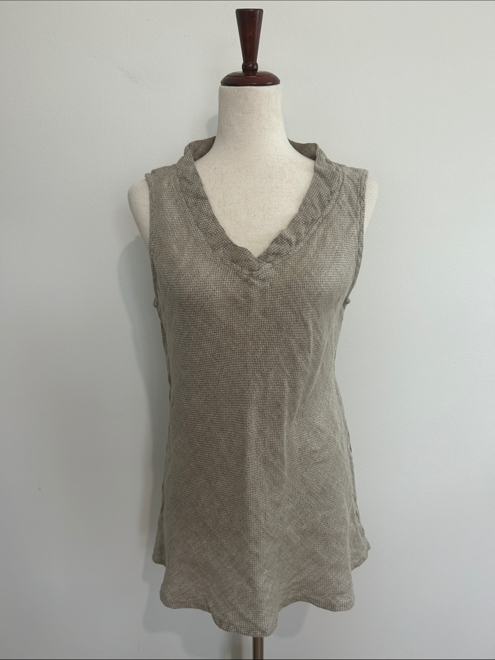 Flax 100% Linen Textured V Neck Tank Top Taupe Size Small 6 8 10 NWT